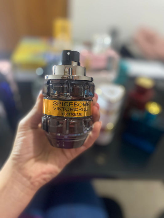 PERFUME SPICEBOMB EXTREME-REPLICA 1.1
