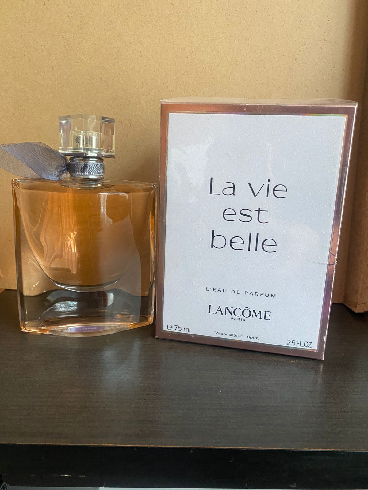 PERFUME - LA VIDA ES BELLA - REPLICA 1.1