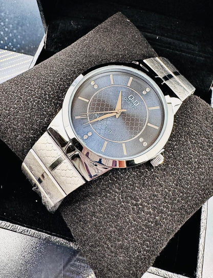RELOJ Q&Q