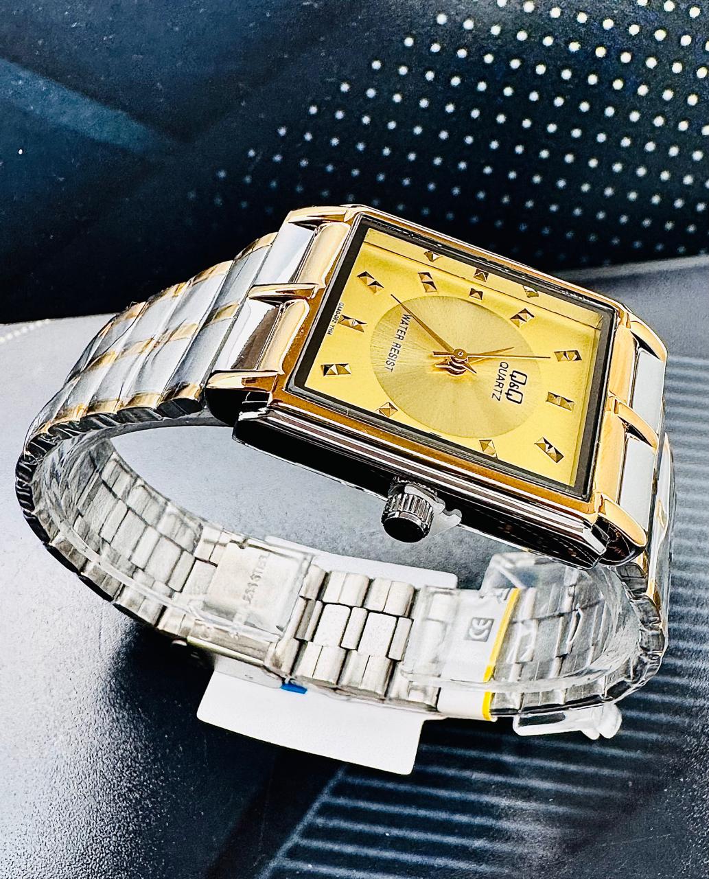 RELOJ Q&Q